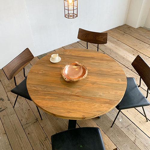 ビンテージな丸テーブル、ここにあります。 / dareels JATI CIRCLE 110 DINING TABLE