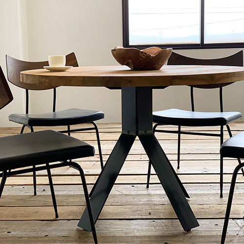 ビンテージな丸テーブル、ここにあります。 / dareels JATI CIRCLE 110 DINING TABLE