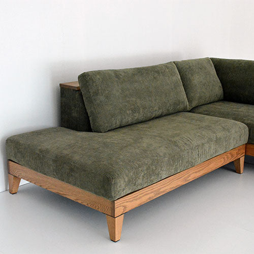 夢のコラボレーションが実現。/ BEACH FURNITURE / BAY SOFA 64 WST(R) CORDUROY KHAKI