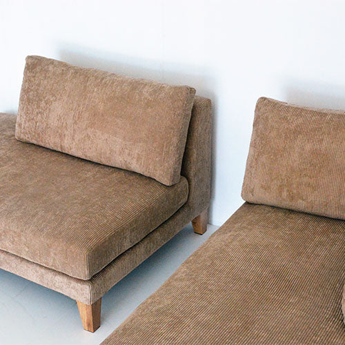 この広さが、ちょうど良い。/ BEACH FURNITURE / BAY SOFA 64(R) CORDUROY CAMEL